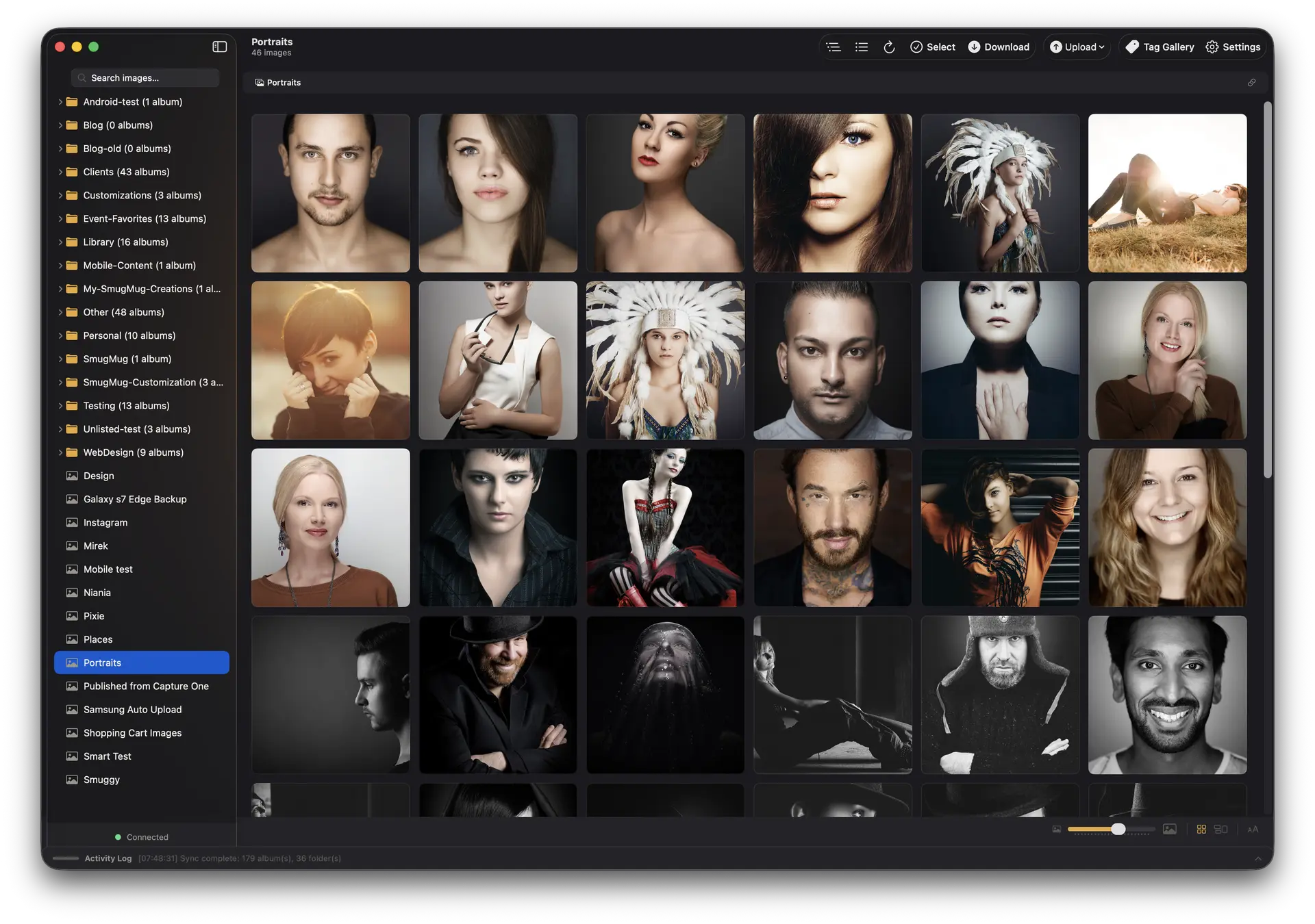 Portrait gallery with square thumbnails